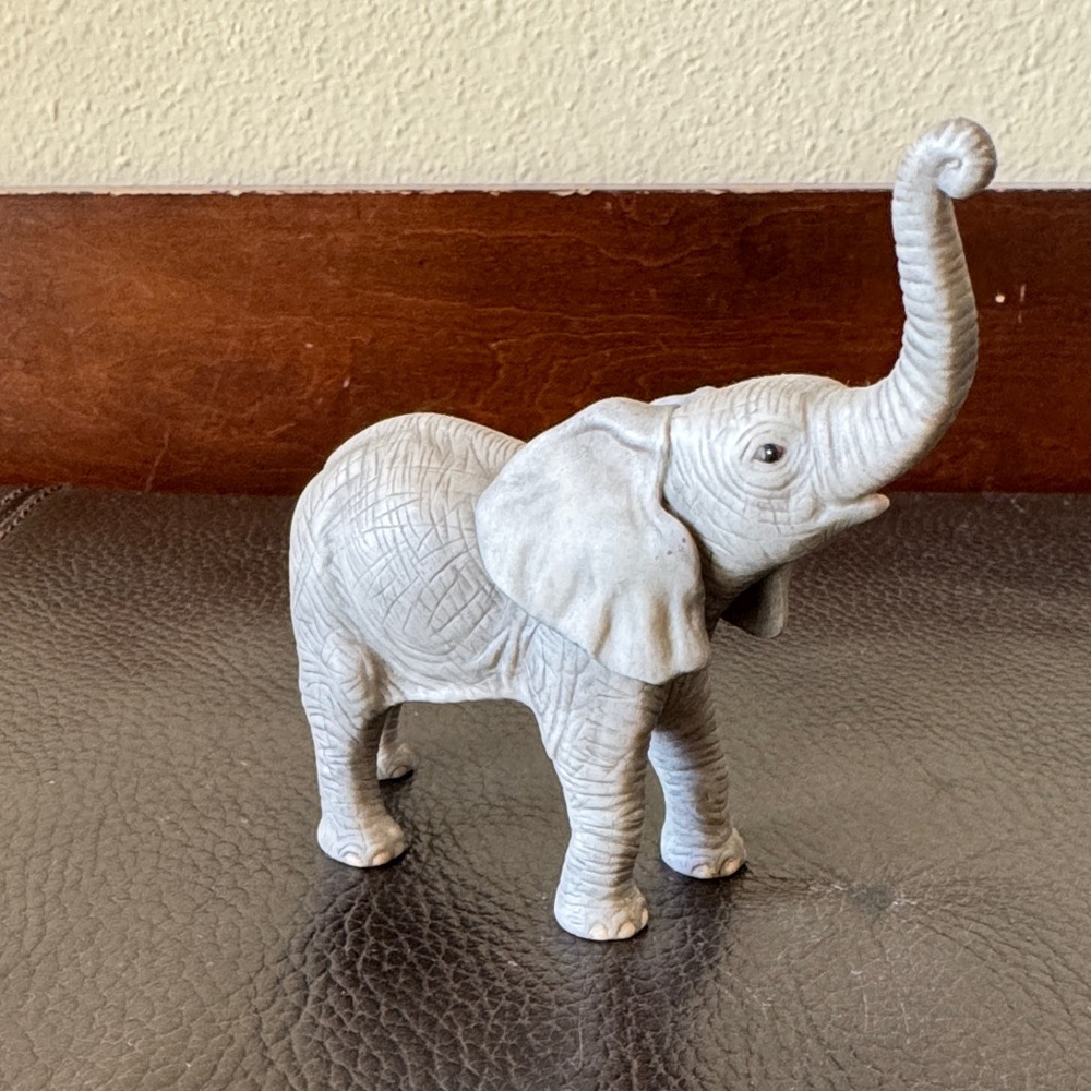 Vintage Lenox Baby Gray Porcelain Elephant Handcrafted in Thailand 1994